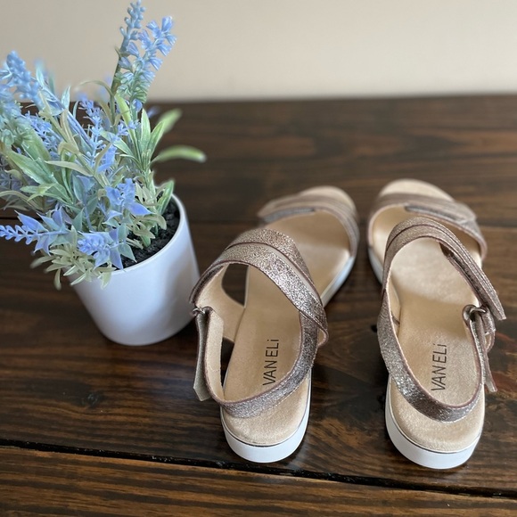 VANELi Espy Metallic Gold Sandal - Picture 3 of 6